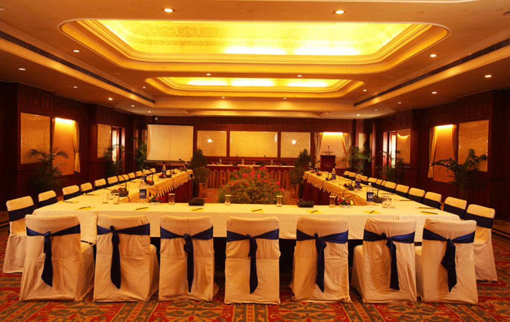 The Crown, Bhubaneswar - Ihcl Seleqtions Hotel Exterior photo
